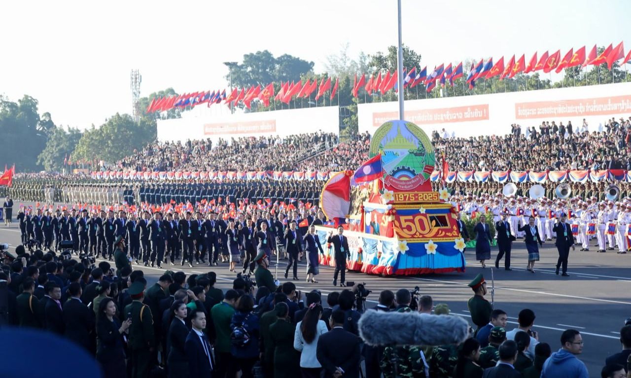 ឯកឧត្តម នាយឧត្តមសេនីយ៍ ទៀ សីហា ឧបនាយករដ្ឋមន្ត្រី រដ្ឋមន្ត្រី​ក្រសួងការពារជាតិ